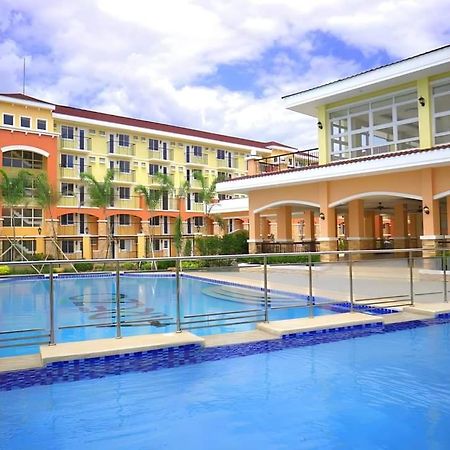 Ar02 1Bedroom Condo Unit With Free Pool, Hbo, Netflix & Wifi Davao City Buitenkant foto